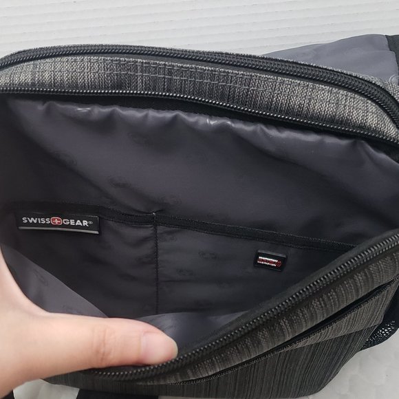 Swiss Gear Bag - Picture 11 of 15